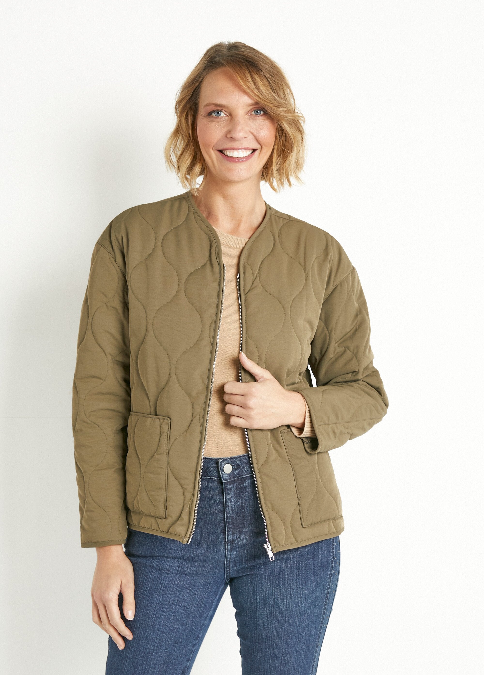 Plain_quilted_jacket_with_zipper_and_topstitching_Khaki_FA1_slim