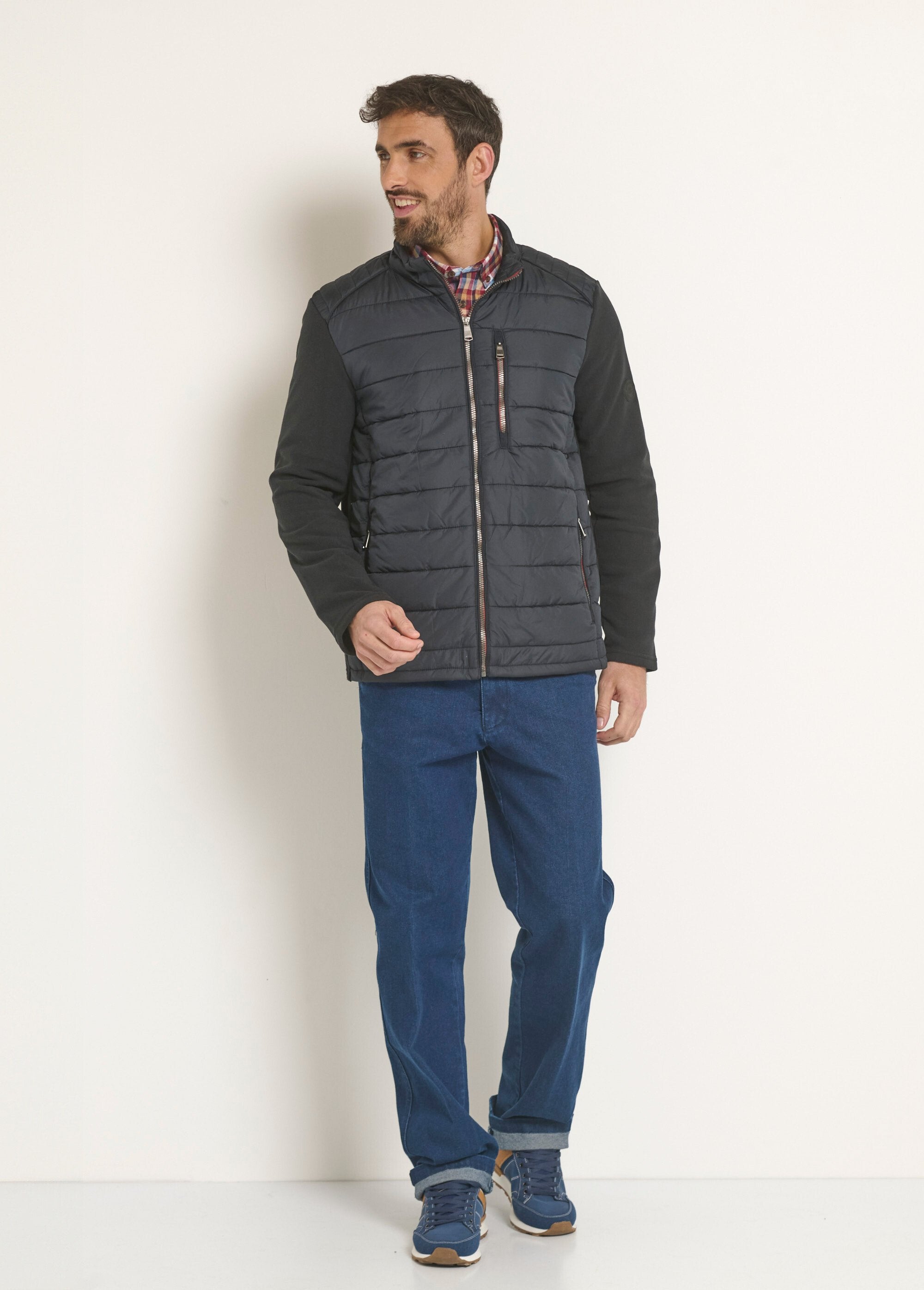 Zipped_quilted_jacket_with_fleece_details_Black_SF1_slim